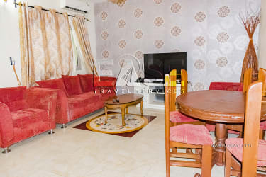 Nice 2 bedrooms apartment RLR - Yaounde, Awae escalier 2