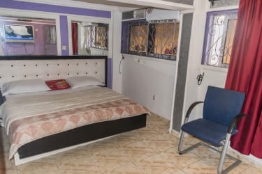 Chambre simple LA - Douala, BP cité 3