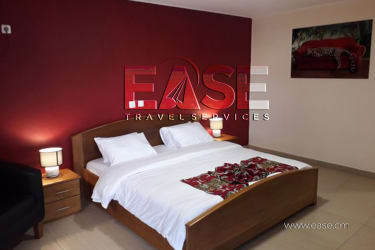 Chambre rouge LMH - Douala, Bonapriso 3