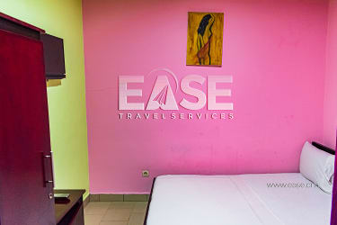 Furnished air-conditioned room with kitchen - Douala Ndogbong 4