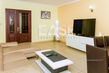 Appartement 2 chambres LR - Douala, Bonapriso 3