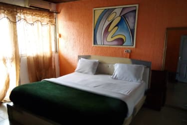 Suite Junior - 2 chambres & 2 douches - Share - Elig-Essono 2