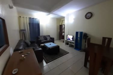 Bel appartement 03 chambres et 2 douches (Magnike's Mendong) 2