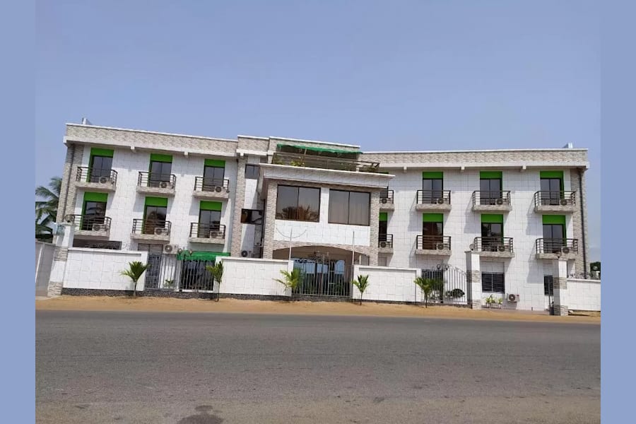 Hôtel SAMAKI Plage 1