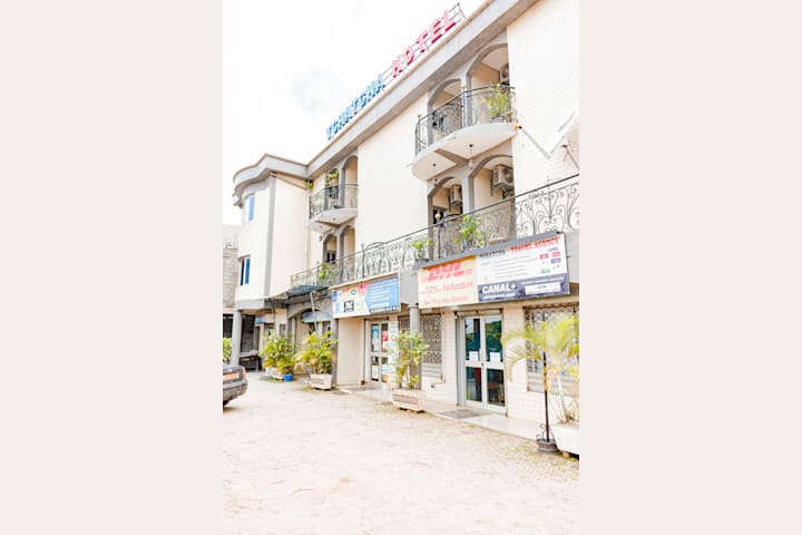 TCHATCHA HÔTEL 2