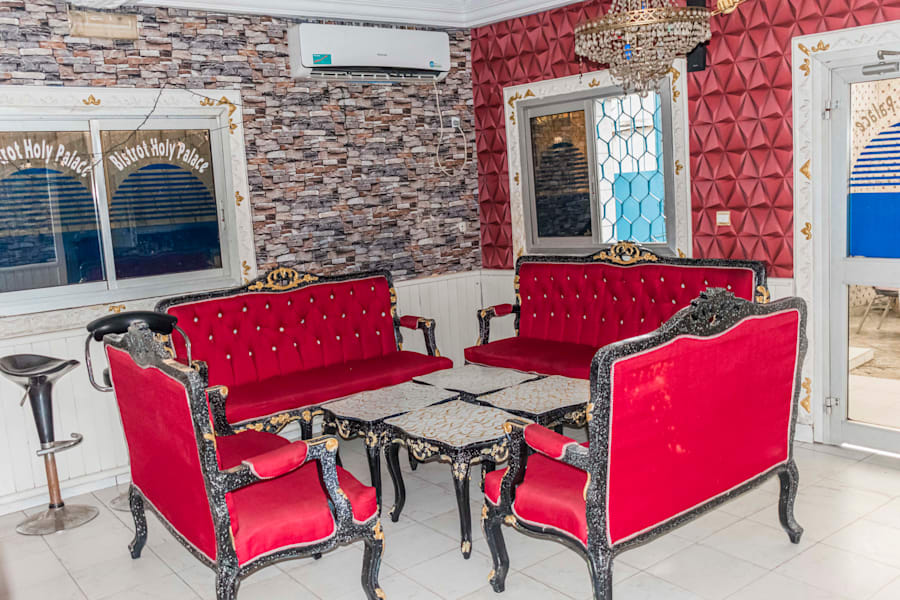 Holy Palace Hotel  11