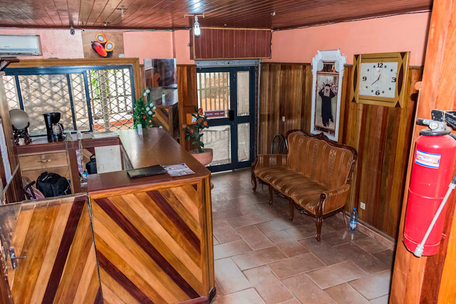 HOTEL DES AMITIES  6