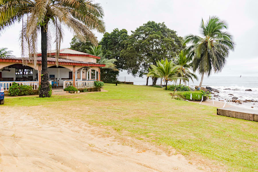Adrien Beach Hotel 5