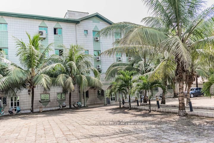 Hotel AXELOR 1