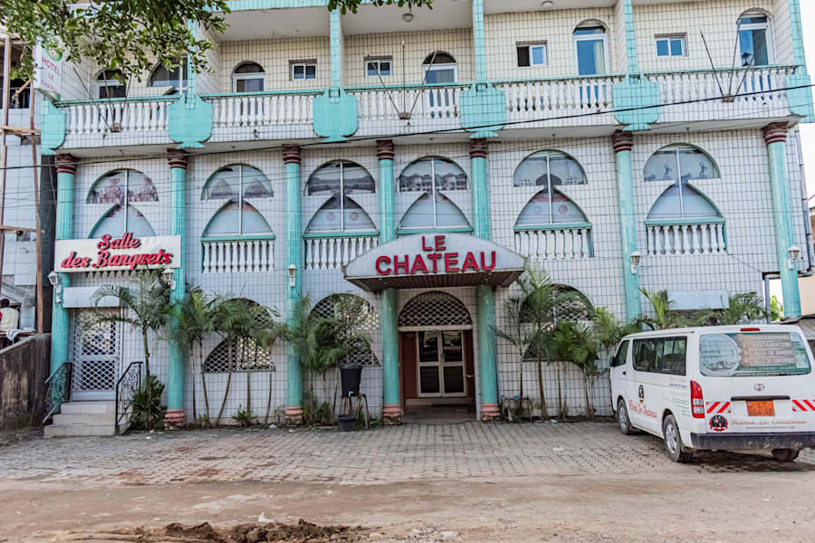 HOTEL LE CHATEAU 2