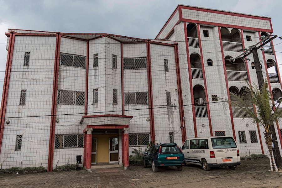 DJIAMBOU HOTEL 2