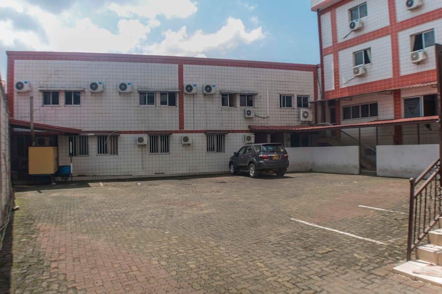 PENINSULA HOTEL SARL 7