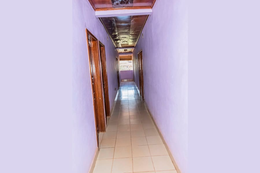 Yvana Hotel 2