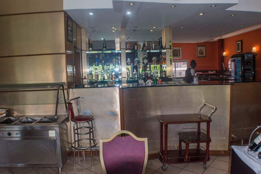 PENINSULA HOTEL SARL 22