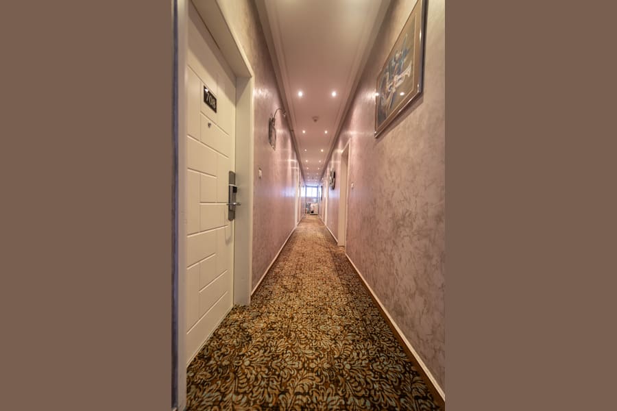 Hotel La Falaise Bonanjo 10