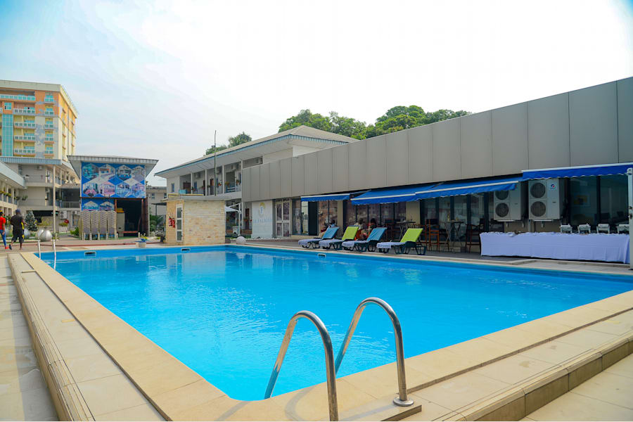 Hotel La Falaise Bonanjo 6