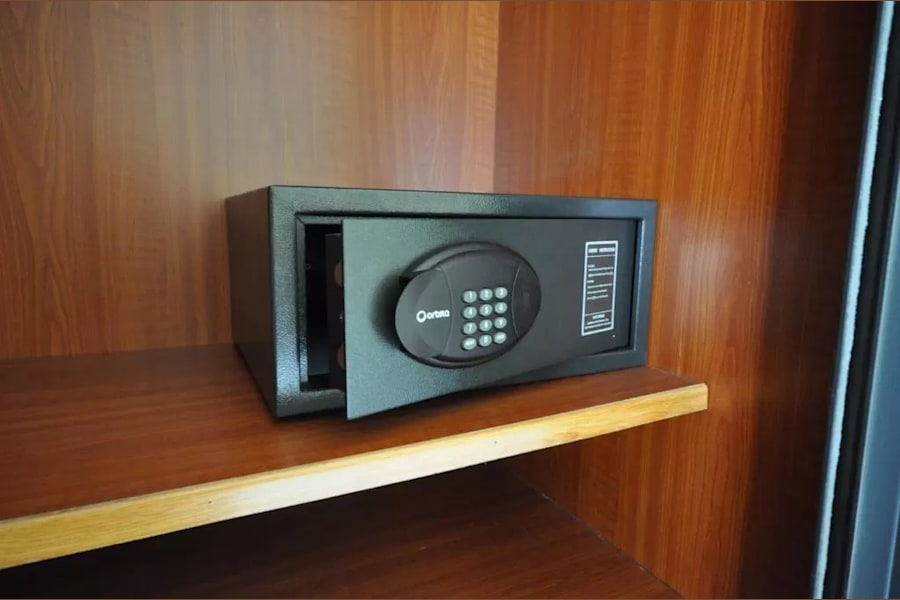 LINE - RESIDENCE 4