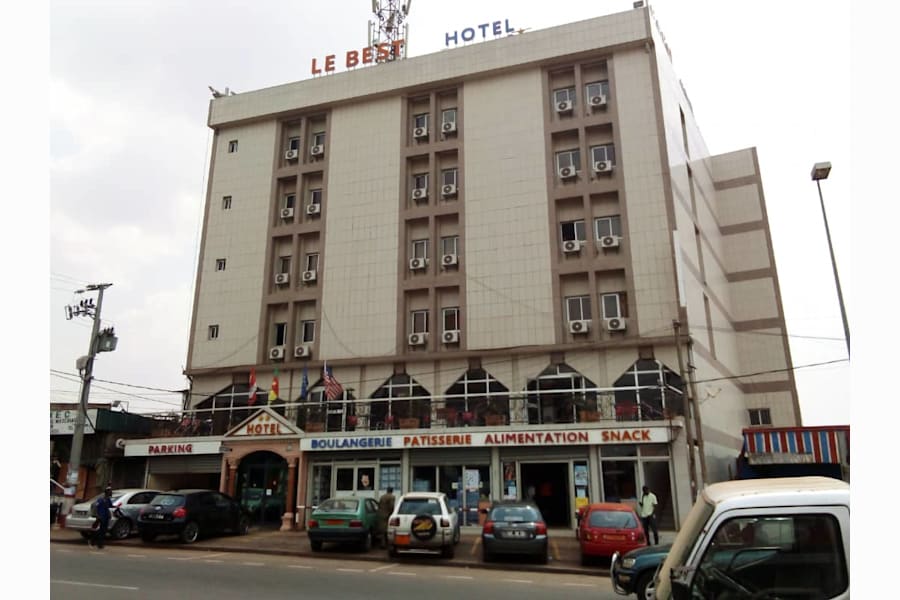 Hôtel The Best  1