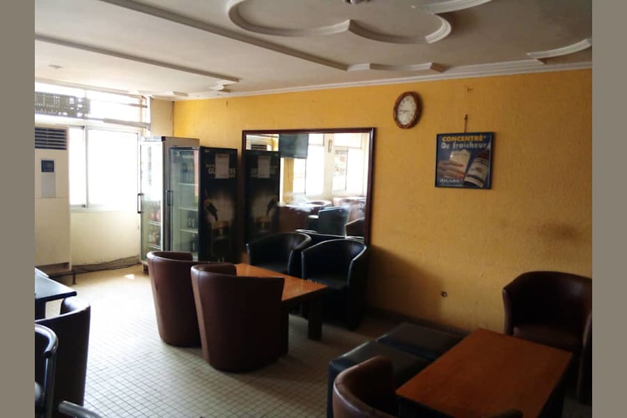 Prestige Hotel (Biyem-Assi) 3