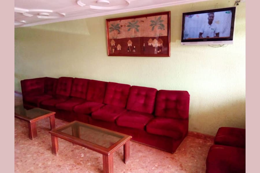 Prestige Hotel (Biyem-Assi) 5