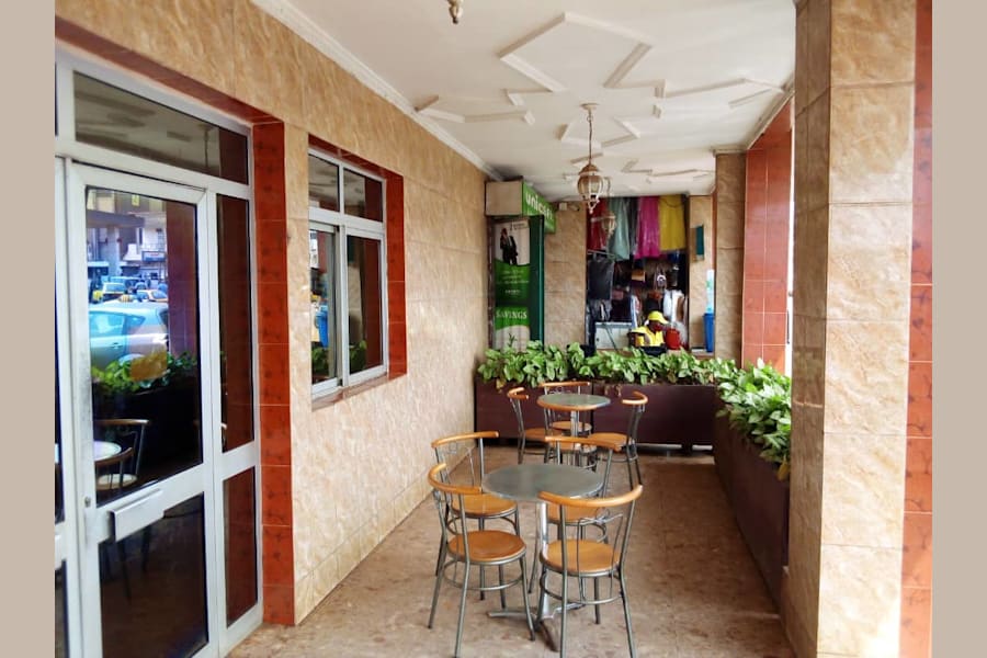 Prestige Hotel (Biyem-Assi) 9