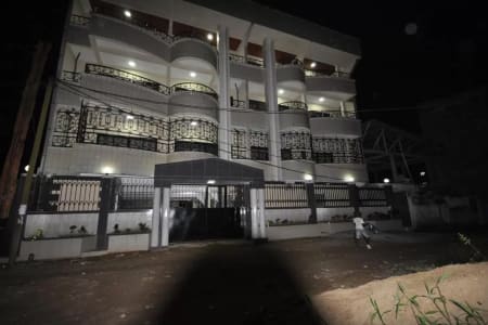 LINE - RESIDENCE 2