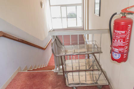 PENINSULA HOTEL SARL 5
