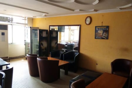 Prestige Hotel (Biyem-Assi) 3