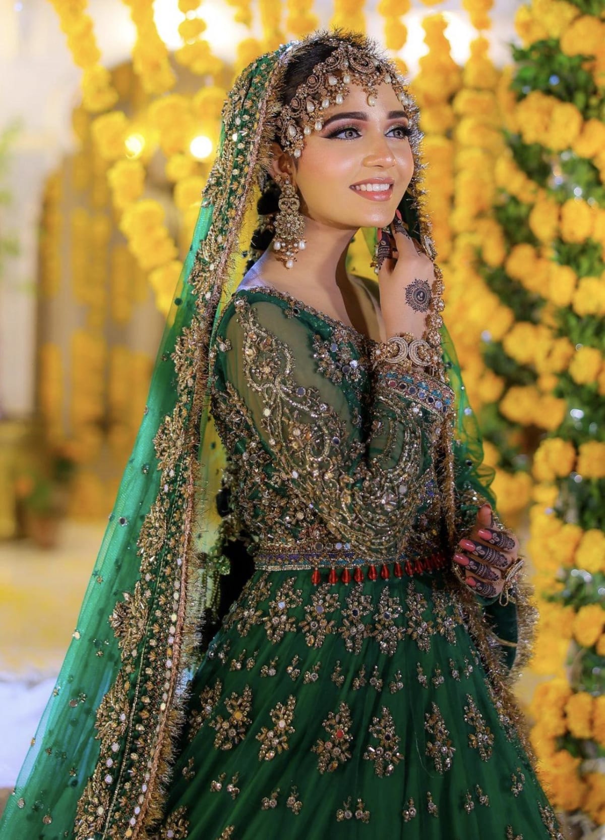 Best Dress Colors for Mehndi & Mayun — picture 5