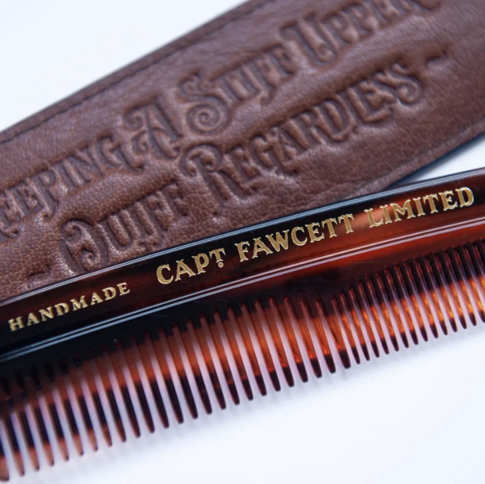 Hair Comb (CF.7T) with Leather Case