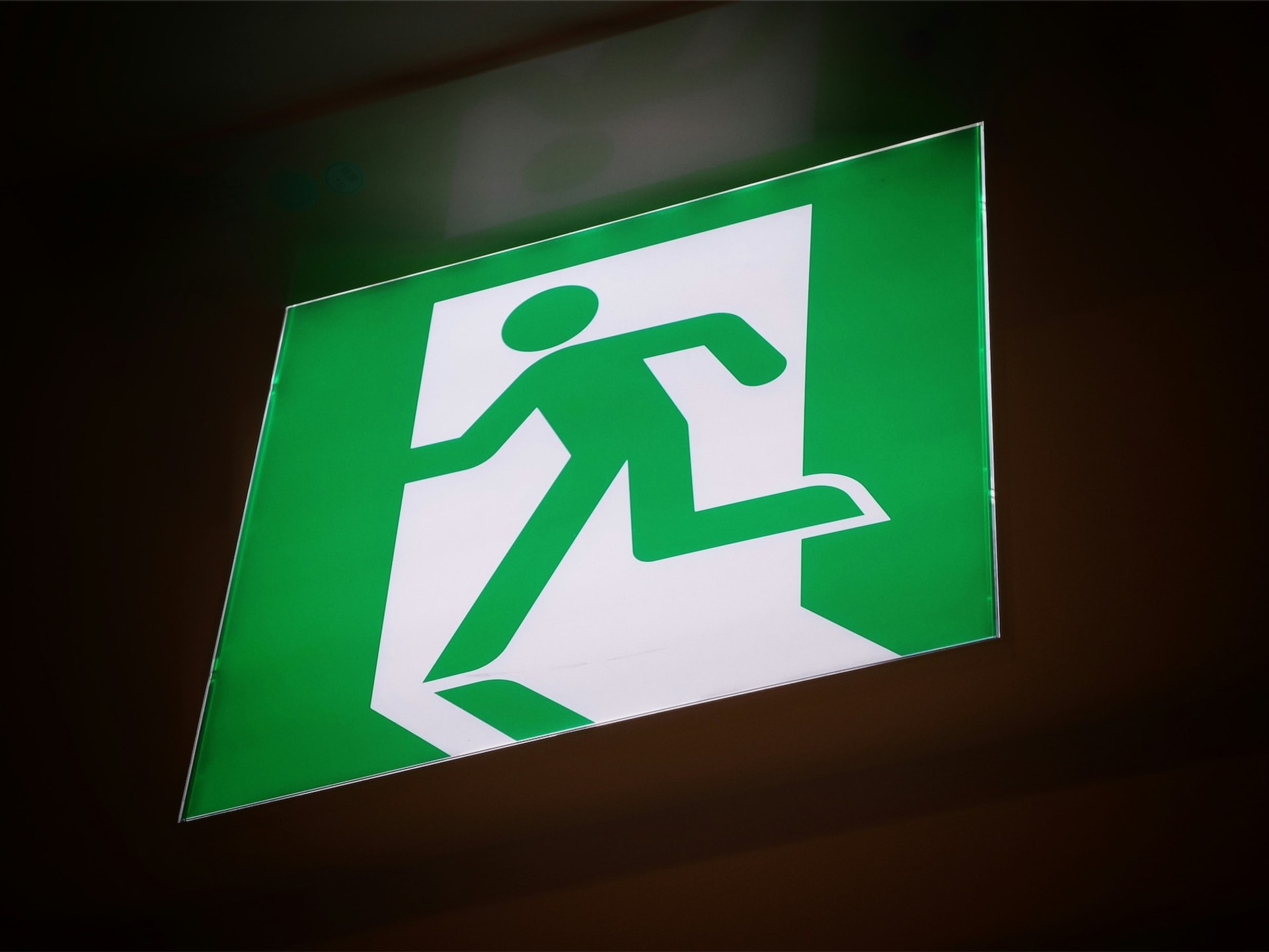 Legal documents and pen representing the process of withdrawing a small debt claim