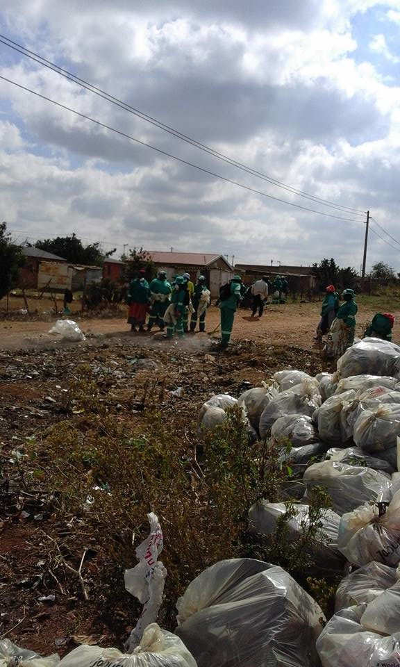 Jabulani Dlamini Food for waste weekly cleaning campaign