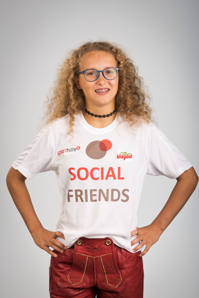 SOCIAL FRIENDS SOCIAL FRIENDS financially supports and coordinates professional photoshootings for our disabled athletes to professionalize their public relations work.
