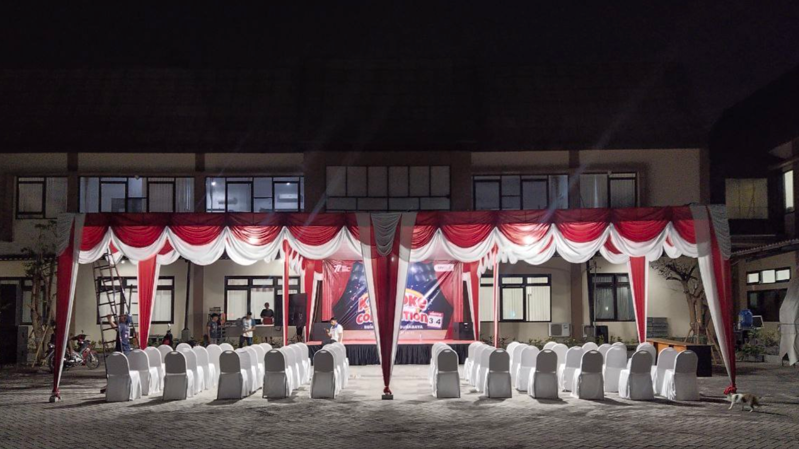 Portfolio: Semarak Kemerdekaan RI dengan Dekorasi Tenda Merah Putih & Panggung