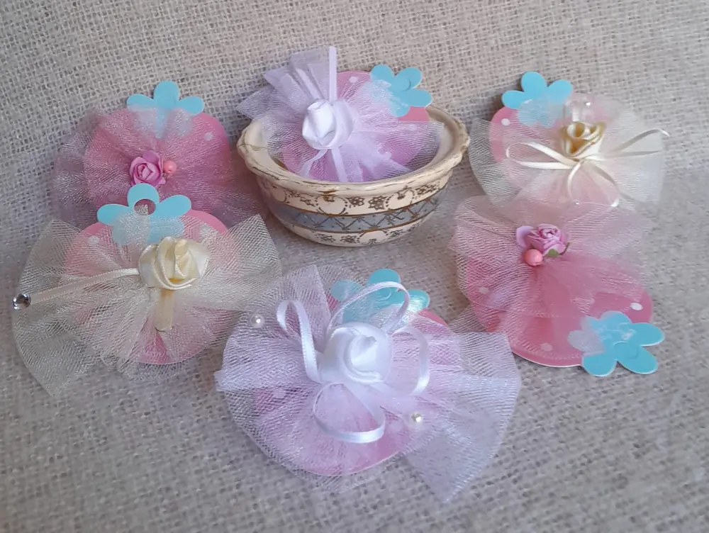 Colita De Tul Con Adorno