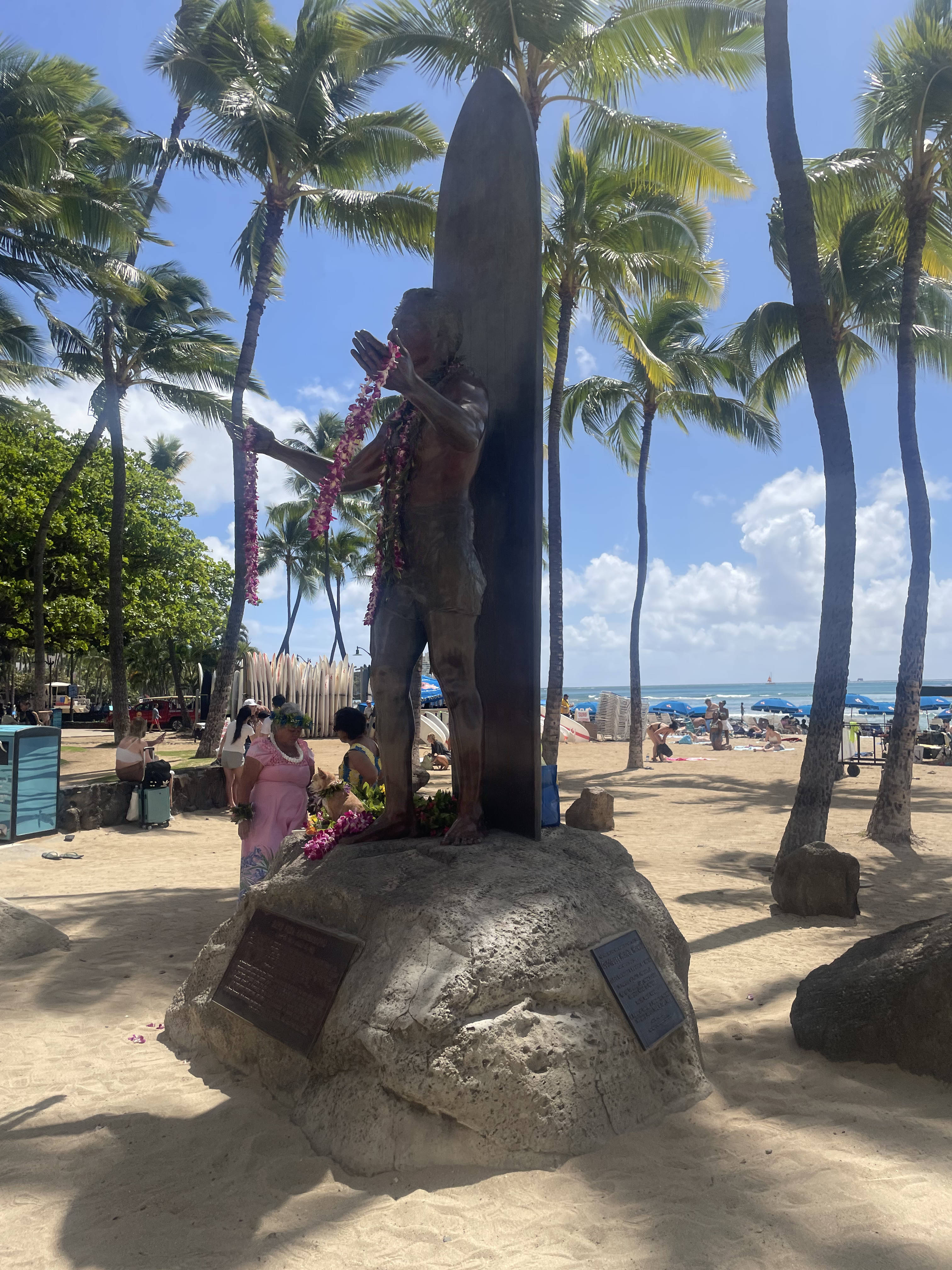 Duke Kahanamoku Statue am Waikiki Beach