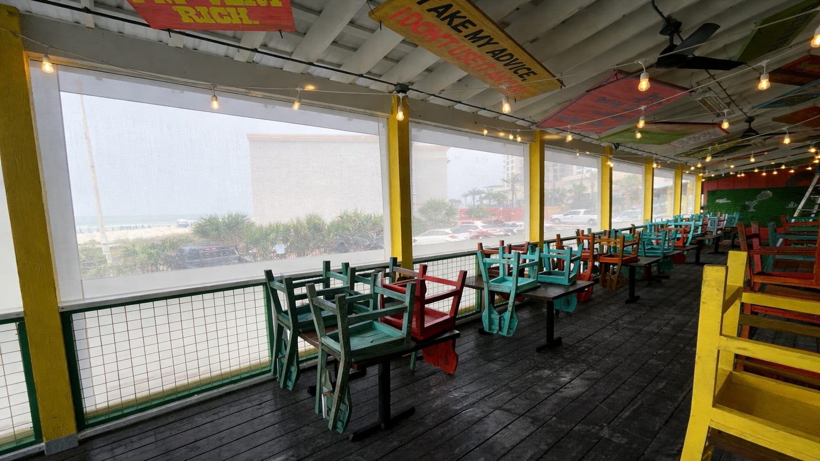 Motorized patio screens in Plano, Texas