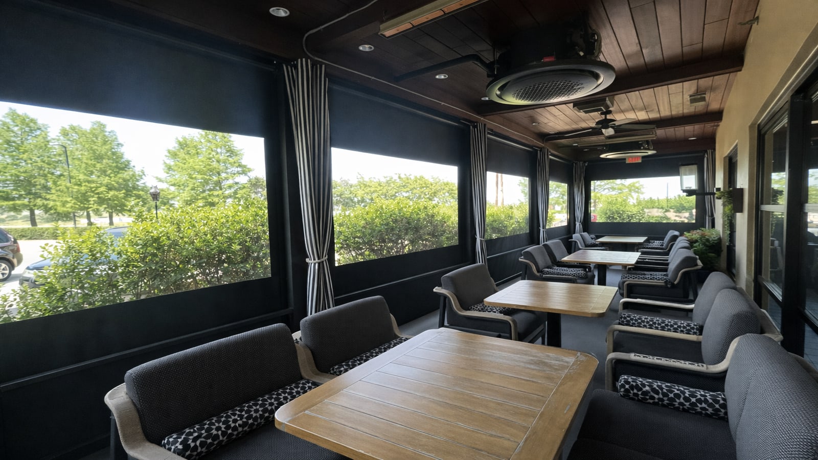 Motorized patio screens in Frisco, Texas