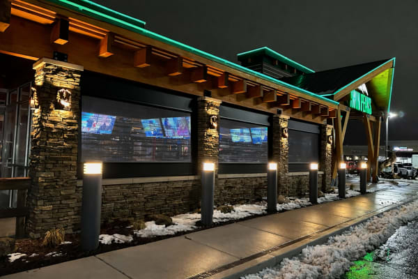 V-Track retractable patio screen near Missouri City