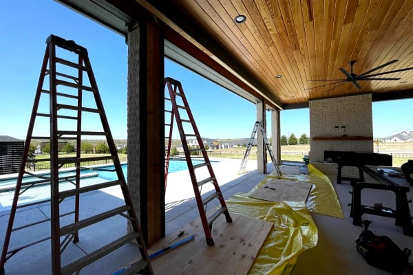 V-Track retractable patio screen near Humble