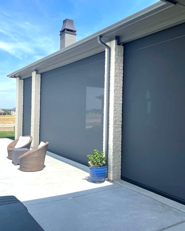 V-Track dual motorized screen installation