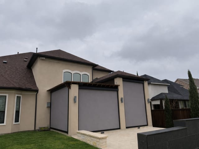 V-Track screen system on gazebo in Sugar Land