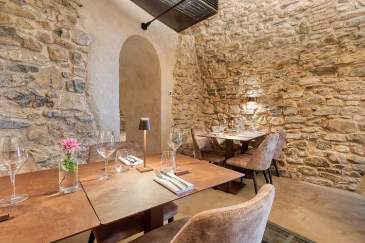 Bene Wine & Kitchen  - Arpa Oxun Corten, Arpa Voyage Copper 