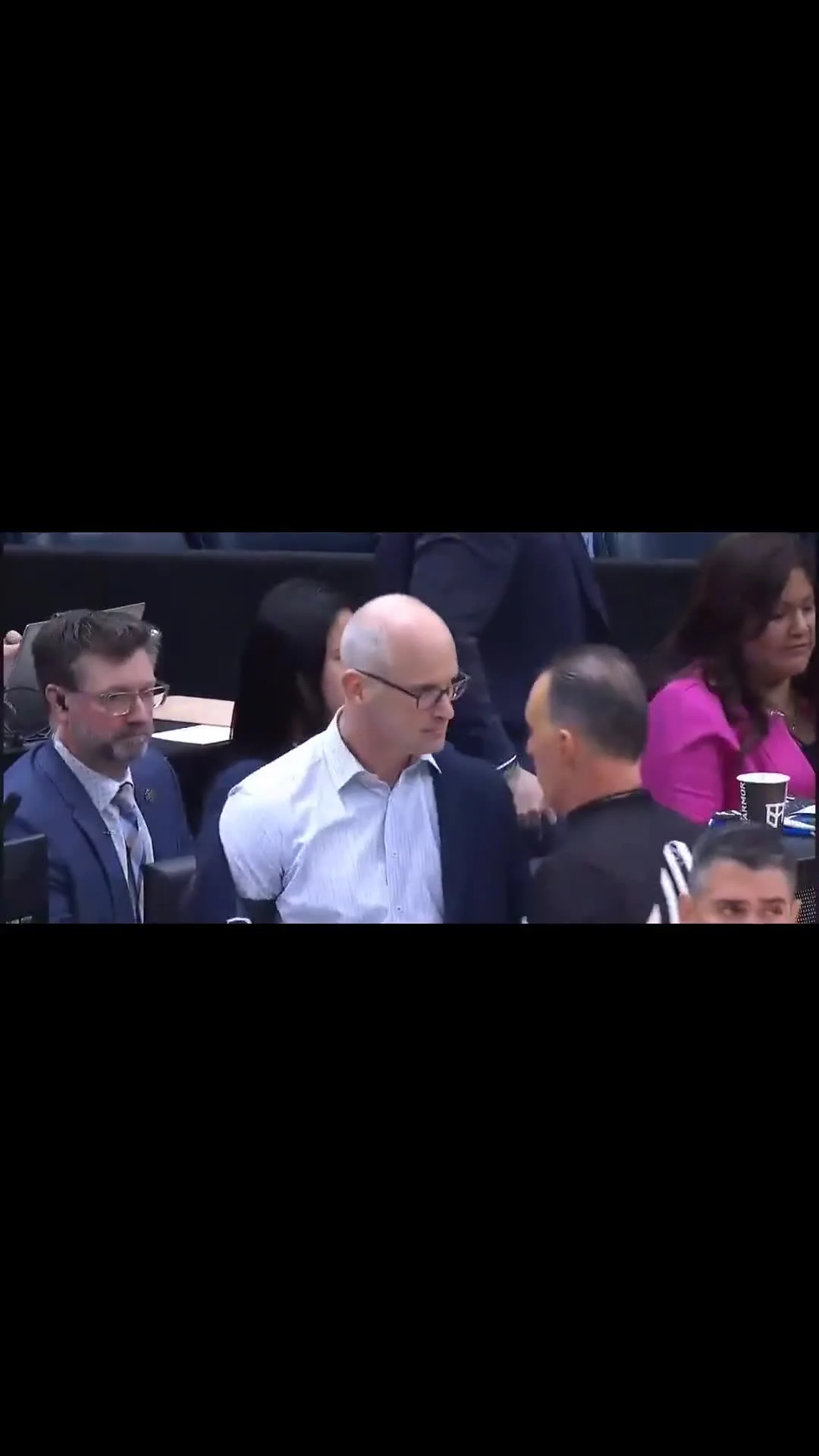 Dan Hurley UConn Coach Referee