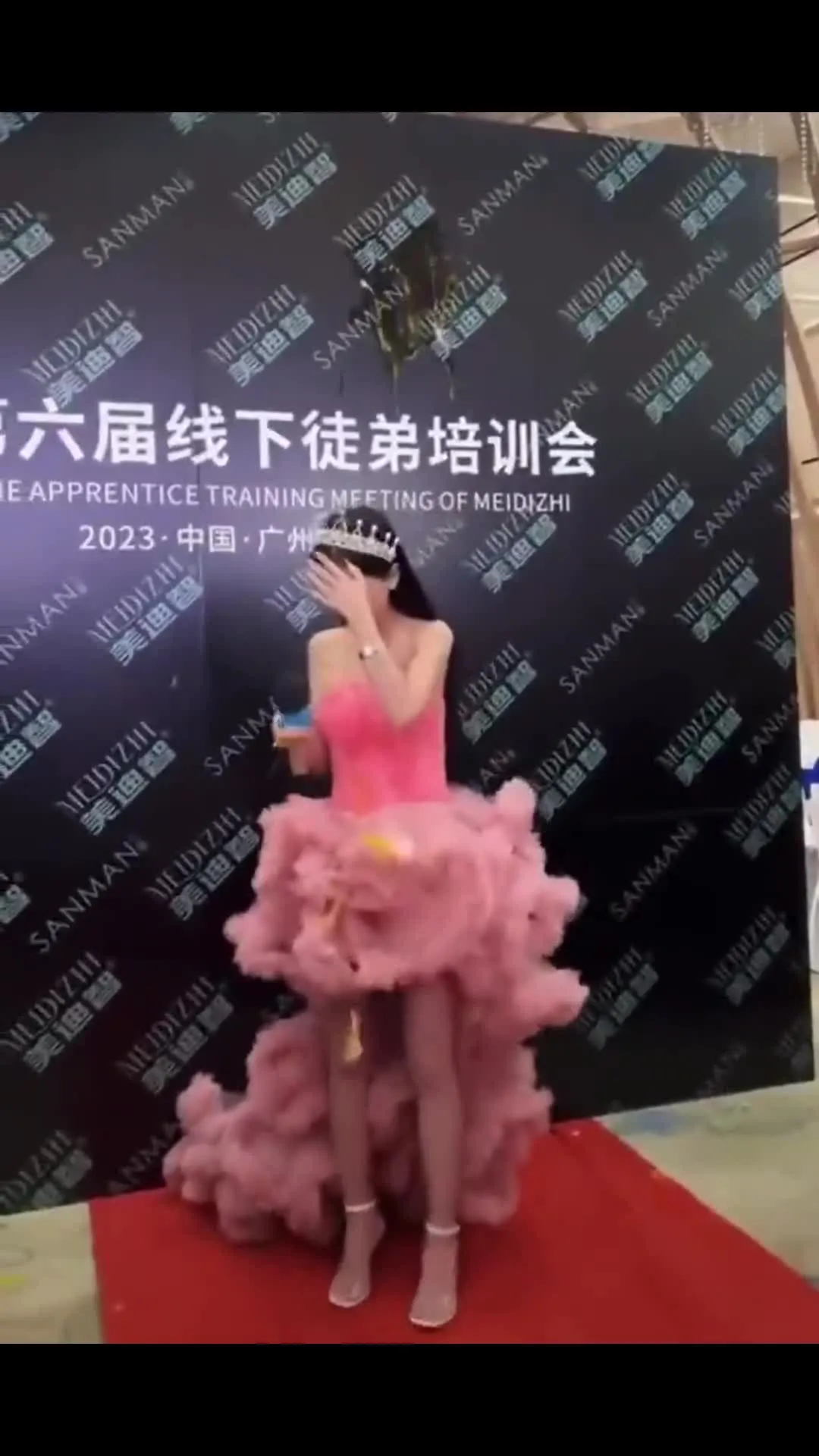 Makeup Durability Demo Goes Wrong