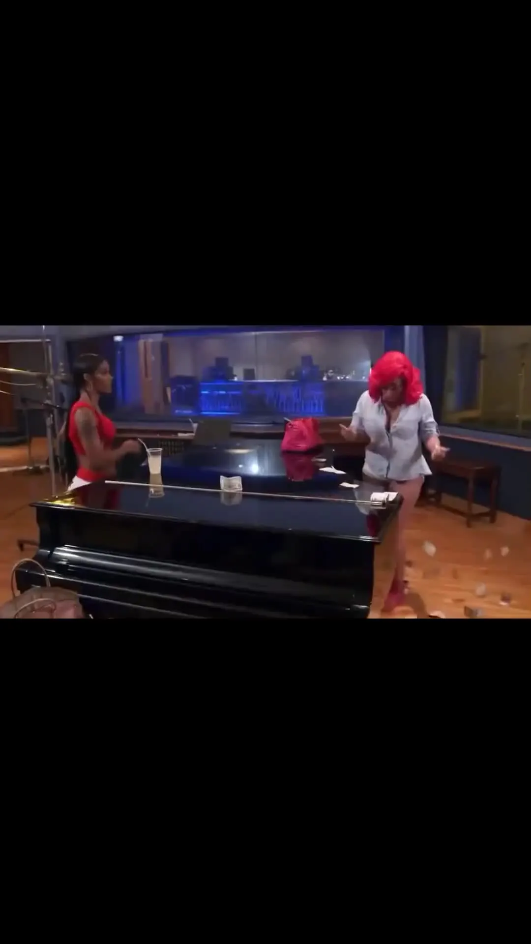 Joseline Throws Cash Making Someone Pick It Up