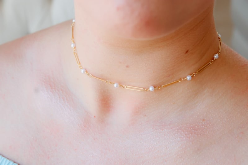 Colar Choker Paperclip com Pérolas banhada a ouro 18k — TK Semijoias
