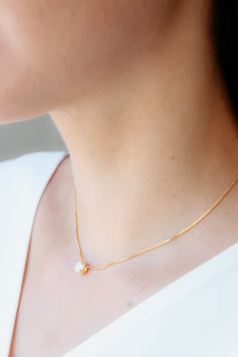 Colar Pingente Solitária Zircônia Cristal banhada a ouro 18k — TK Semijoias
