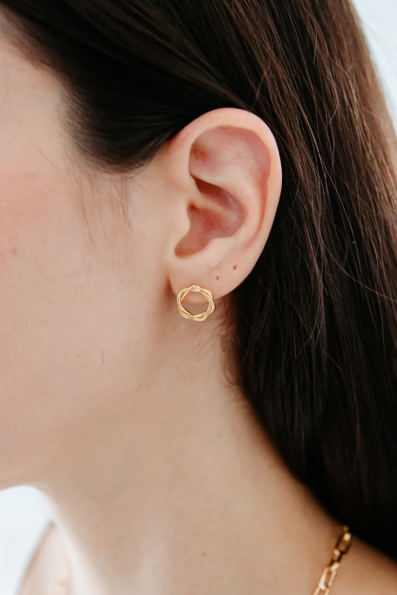 Brinco Argola Torcida Multi-fio Dourada banhada a ouro 18k — TK Semijoias
