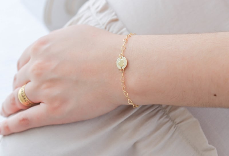 Pulseira Corações Encadeados com Pingente Coração banhada a ouro 18k — TK Semijoias